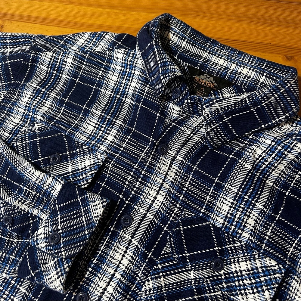 Pacific Trail Men’s Shacket Button Down Blue White Plaid Flannel Blanket Size XL